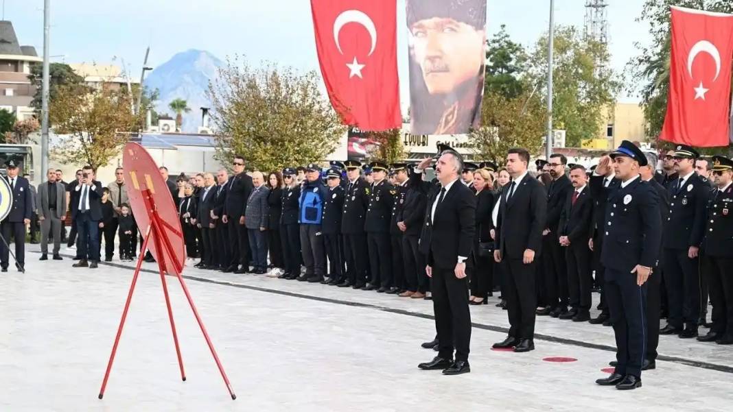Kemer’de 10 Kasım Töreni: Atatürk Ebediyete Uğurlanışının 87’nci Yılında Anıldı 2